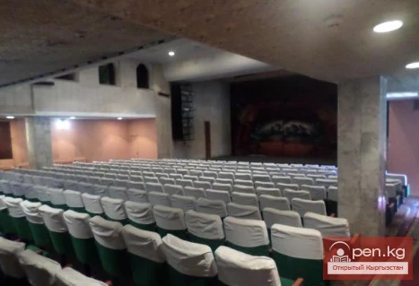 Кыргыз мамлекеттик куурчак театры им. М.Жангазиева