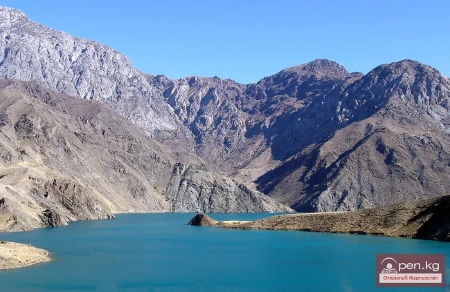Кыргызстандын тоолору. Сүрөт  Влад Ушаков