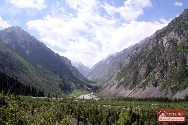 Кыргызстандын тоолору. Сүрөт  Влад Ушаков