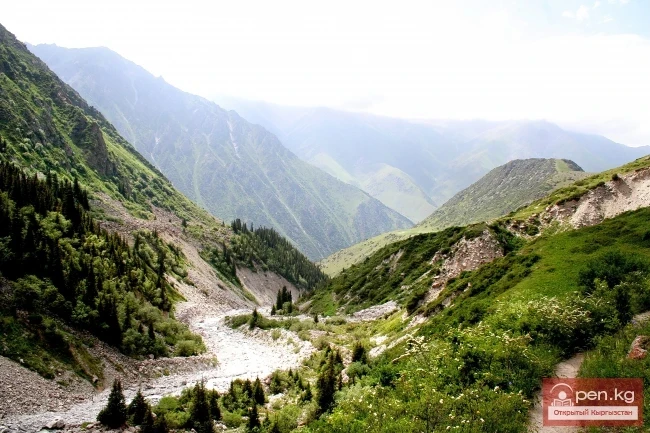 Кыргызстандын тоолору. Сүрөт  Влад Ушаков