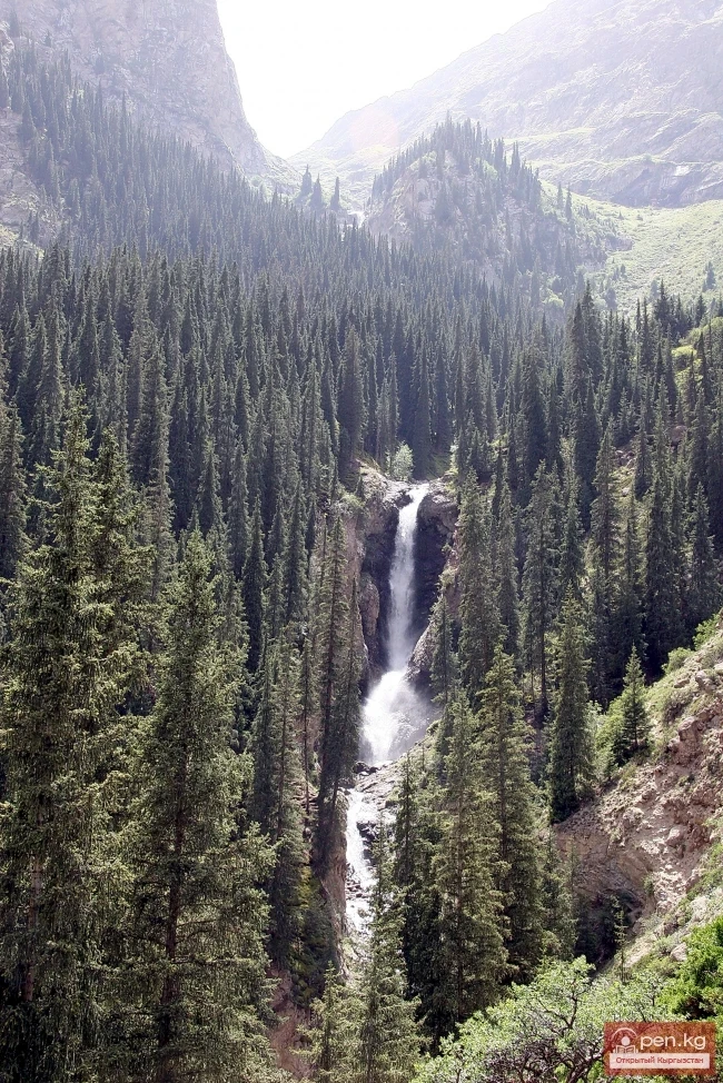 Кыргызстандын тоолору. Сүрөт  Влад Ушаков