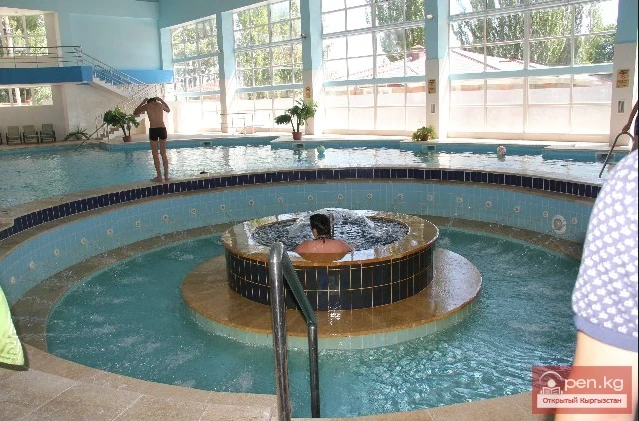 Демалыс борбору «Радуга WEST»