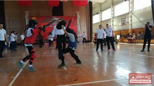 В Бишкеке состоялся первый чемпионат Центральной Азии по современному мечевому бою
