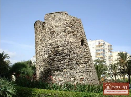 Машхур "Түшүп жаткан мунаралар"