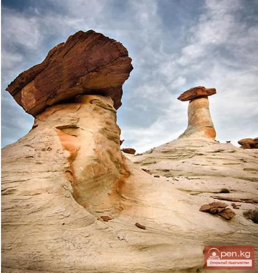 Балансирленген таштар жана жартасдар