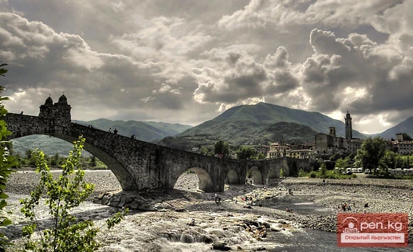 Италия жана Грециянын эски көпүрөлөрү