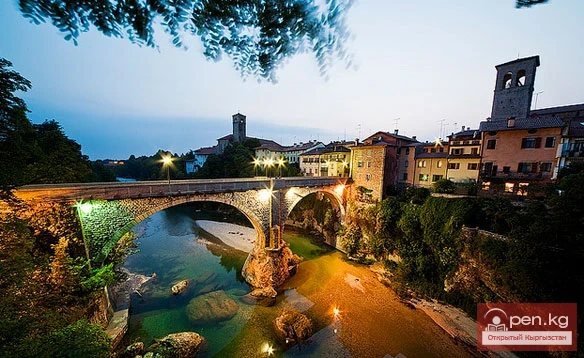 Италия жана Грециянын эски көпүрөлөрү