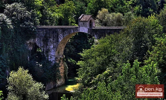 Италия жана Грециянын эски көпүрөлөрү