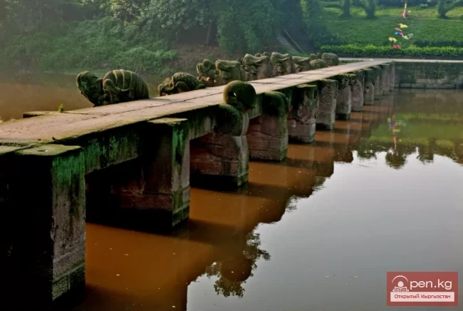 Ancient Bridges of Italy and Greece