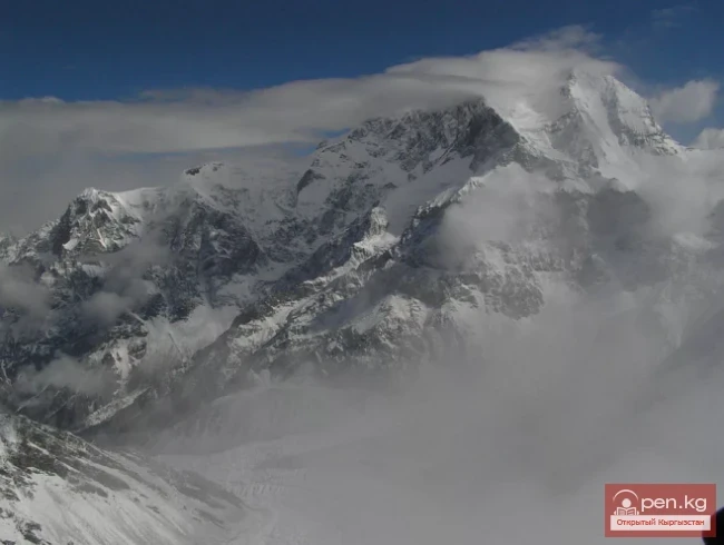 Glacier Korzhenevskogo