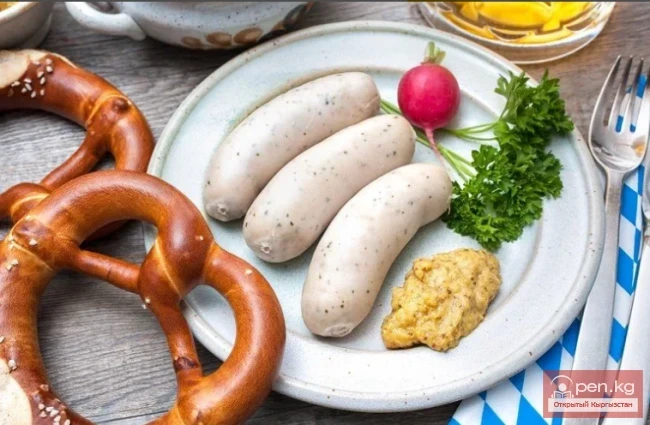 How to behave abroad: useful tips for novice tourists