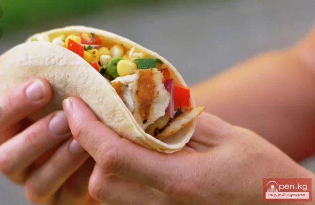 How to behave abroad: useful tips for novice tourists