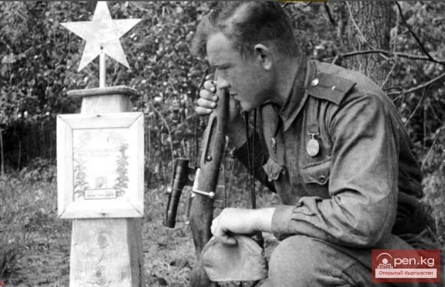 Улуу Ата Мекендик согуштун баатыры кыргызстандык Калашников Николай Семёнович