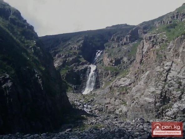Waterfall Kara-Chyn