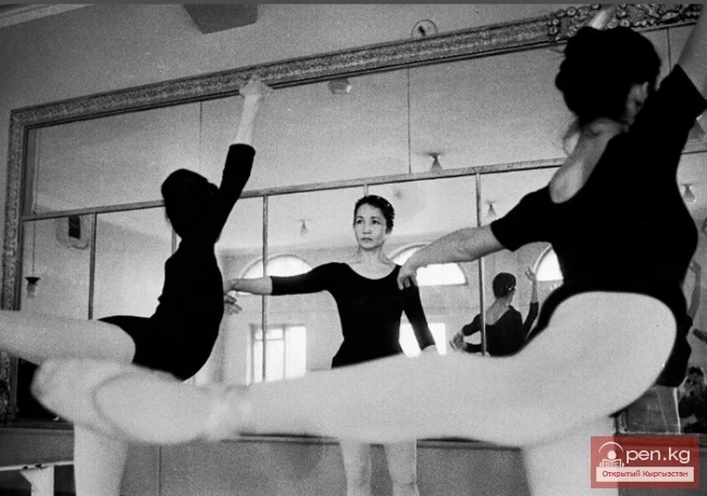 Бальный танец создан народной артисткой СССР Бибисарой Бейшеналиевой