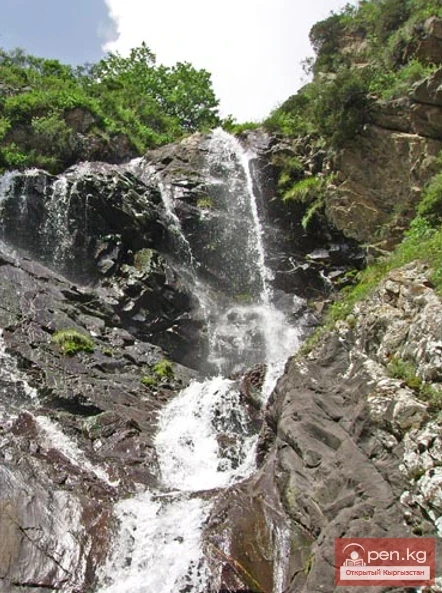 Kara-Archa Waterfall