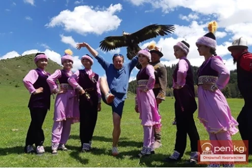 Российское шоу «Поедем, поедим» с  Джоном Уорреном, добралось до Кыргызстана