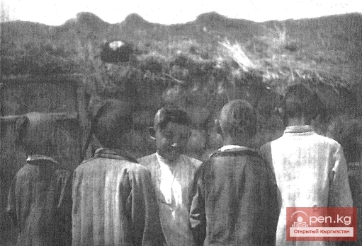 Аты коюу, биринчи кадамдар, айлануу. XX кылымдын башындагы кыргыздардын салттуу жашоосунан. Бөлүк - 12