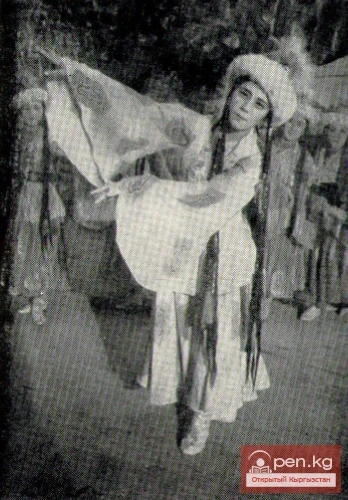 Биринчи Анар ролун аткаруучу - Артай Молдобаева