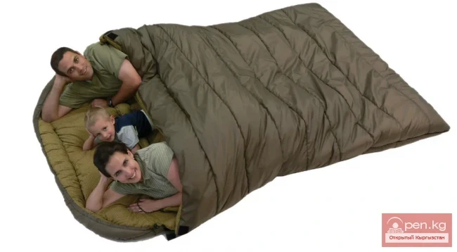 What tourists need to know about sleeping bags in the mountains of Kyrgyzstan