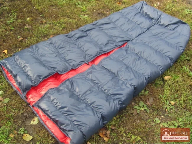 What tourists need to know about sleeping bags in the mountains of Kyrgyzstan