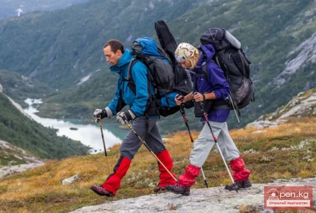 Тянь-Шань тоолоруна саякаттоо үчүн кийим тандоо