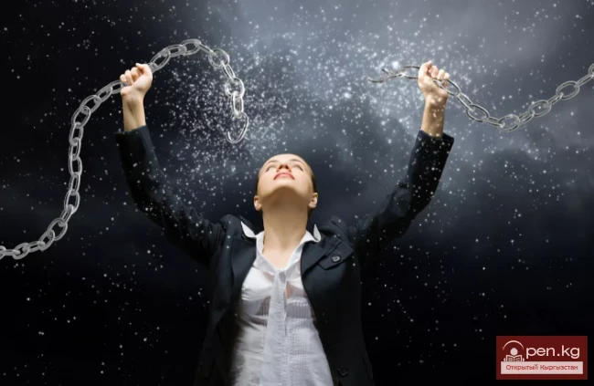 How to Quench Thirst in the Tian Shan Mountains Under Extreme Conditions