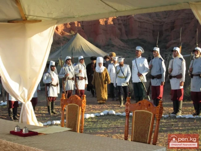 Ставка Алайской цари­цы на защиту «белого царя»