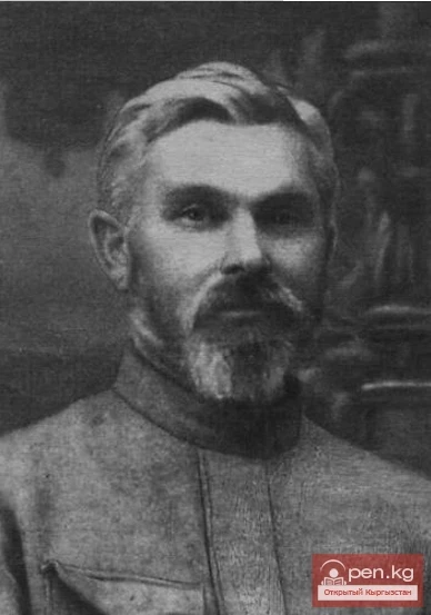 Г. Пишпек. Алексей Илларионович Иваницин 1870 - 1925. 1925-жылы Ташкентте каза болгон. Эмне үчүн болсо, классташ душманына байланышпаган кездешкен ок менен. (мурда бул окуяны ушундайча түшүндүрүшкөн) (Г. Пишпек) Кузнечная (Чындык) жана Токмакская көчөлөрүнүн кесилишинин түндүк-чыгыш бурчундагы бир кабаттуу үйдө жашаган. (Иваницина) Үй 50-жылдарда бузулган. Бул үйдүн чыгышында Токмак көчөсүндө, Ярмарочная (Гоголь) менен кесилишкен жерден кийин, аскердик зират жайгашкан. (шаардыкка жапсарлашкан) Мүмкүн, ошол аскердик зиратта 1914-жылы (Пишпектин старостасы болуп шайланган) Терентьев Илья Федотович жана 1894-жылы Фетисов Алексей Михайлович жерленген. (карагач рощасы, казенный сад, дуб паркы, сыровар заводунун негиздөөчүсү.)