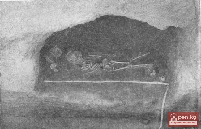 Подбойные захоронения в Ферганской долине