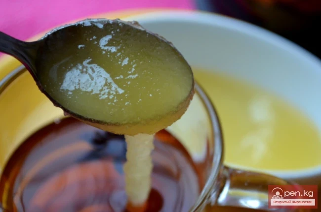 Бал - сладкий напиток у кыргызов