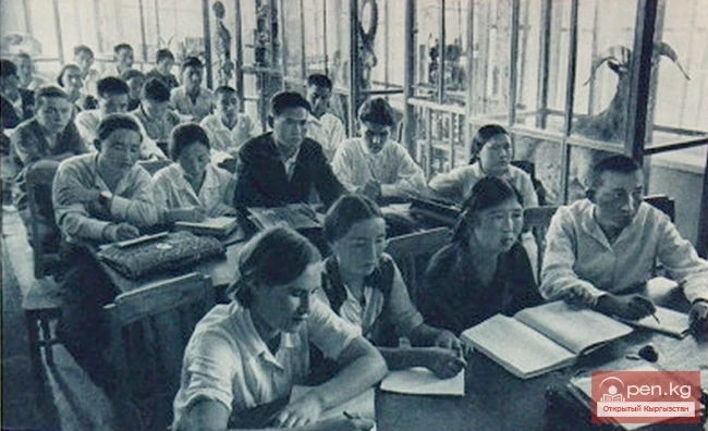 Организация Республиканского института усовершенствования учителей. Документ №160 (август 1945 г.)