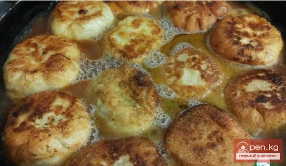 Khoshan (Kyrgyz-style pastries)