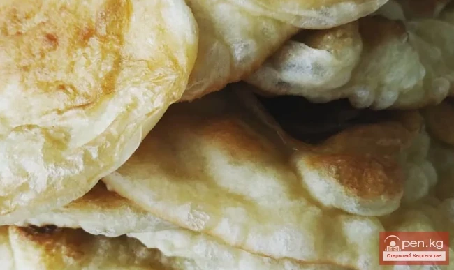 Май токоч (киргизские оладьи)