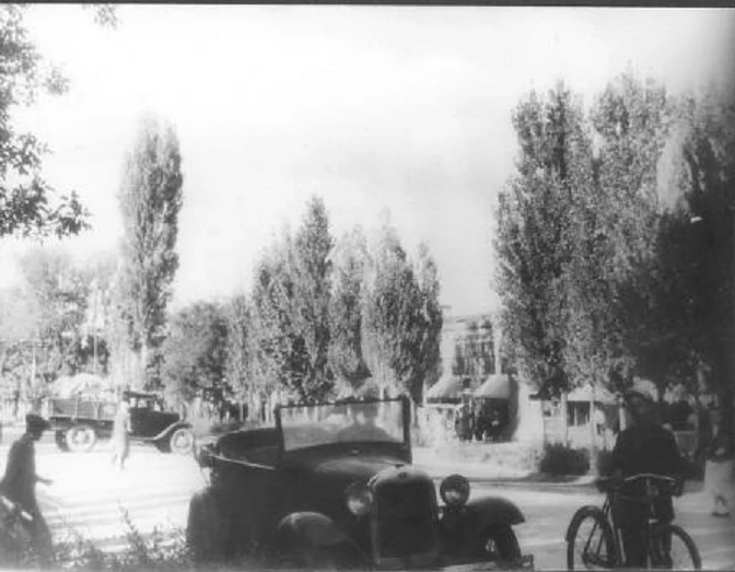 "Receiving the title of Professor by K. T. Tynystanov in 1936"