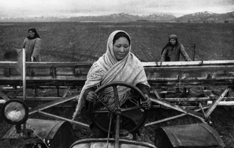 Selfless Labor of Kyrgyz Farmers in 1942