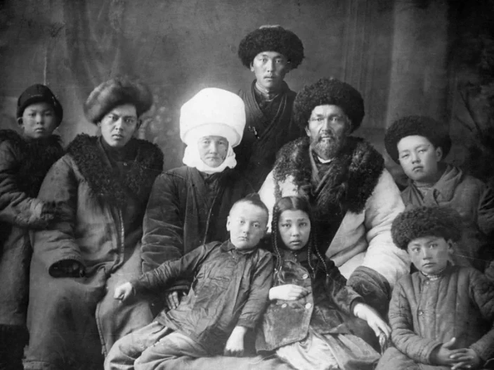 Types of Kyrgyz Family