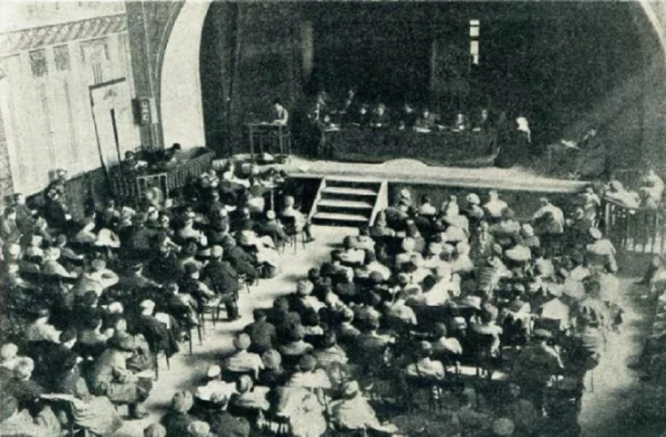 Водоворот революционных событий в Кыргызстане