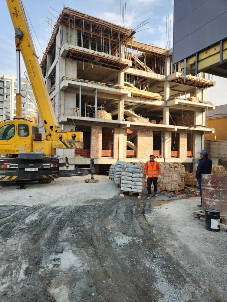 Construction of a multi-storey building in Bishkek suspended after residents' complaint