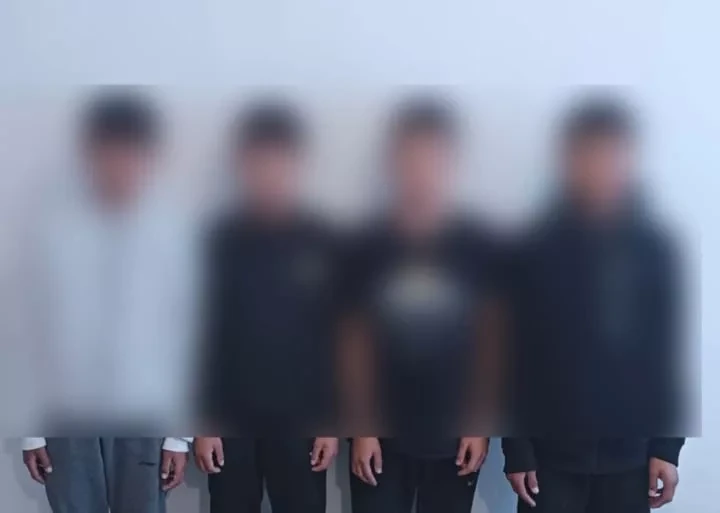 The police detained hooligans who pelted the Balykchy-Bishkek train with stones.