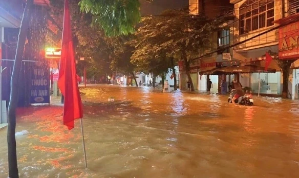 Record Amount of Rainfall in Vietnam in 24 Hours
