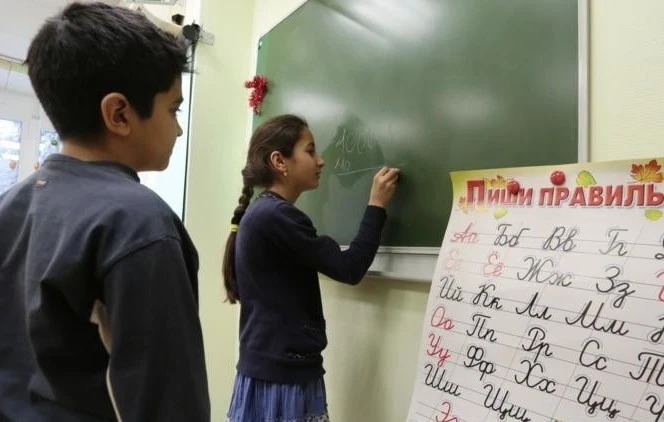 In the State Duma, it was proposed to exempt children of Russian-speaking migrants from exams