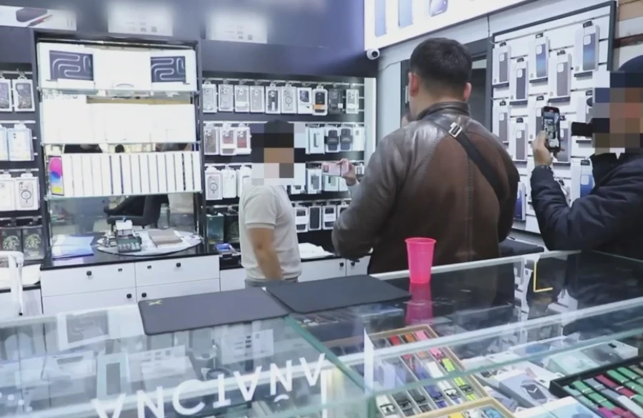 The State Customs Service revealed facts of illegal import of mobile phones in Bishkek