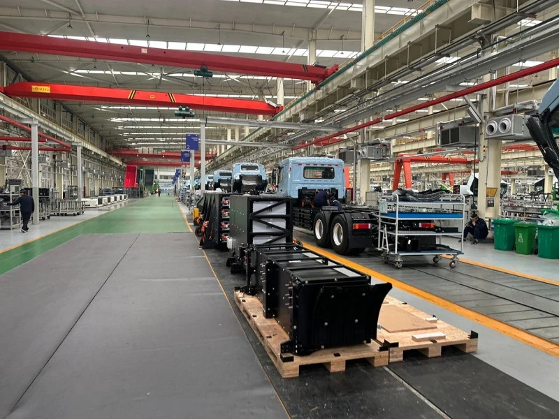 The mayor discussed the delivery timelines of Yutong buses to Bishkek with a Chinese company.