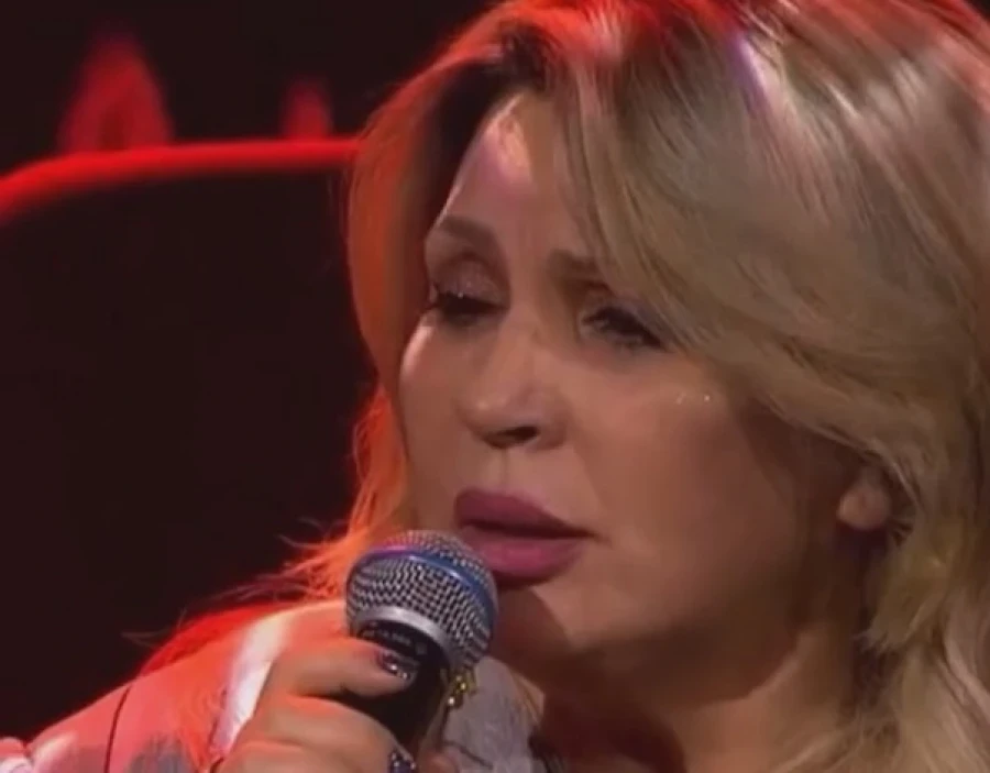 Svetlana Nazarenko Appears on Stage for the First Time After a Major Stroke