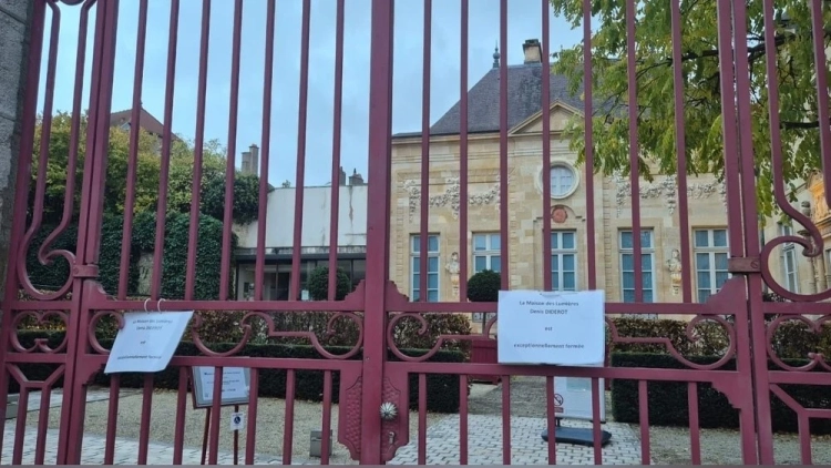 Another museum in France was robbed just hours after the theft at the Louvre