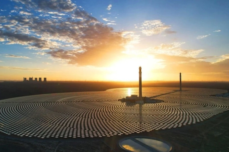 The world's first solar helioconcentrator with two towers launched in China