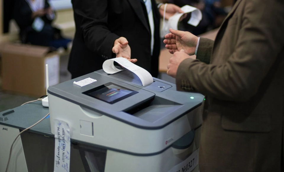 Выборы депутатов ЖК. Кыргызстанцы, находящиеся за рубежом смогут проголосовать дистанционно