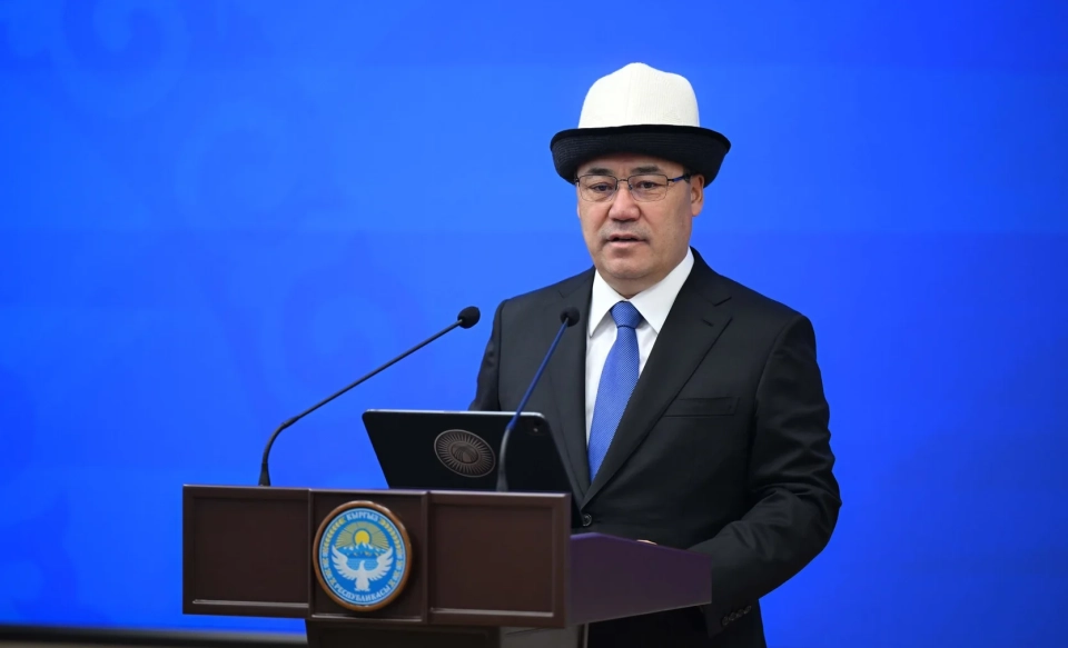 Президент поддержал повышение зарплат сотрудникам Нацбанка