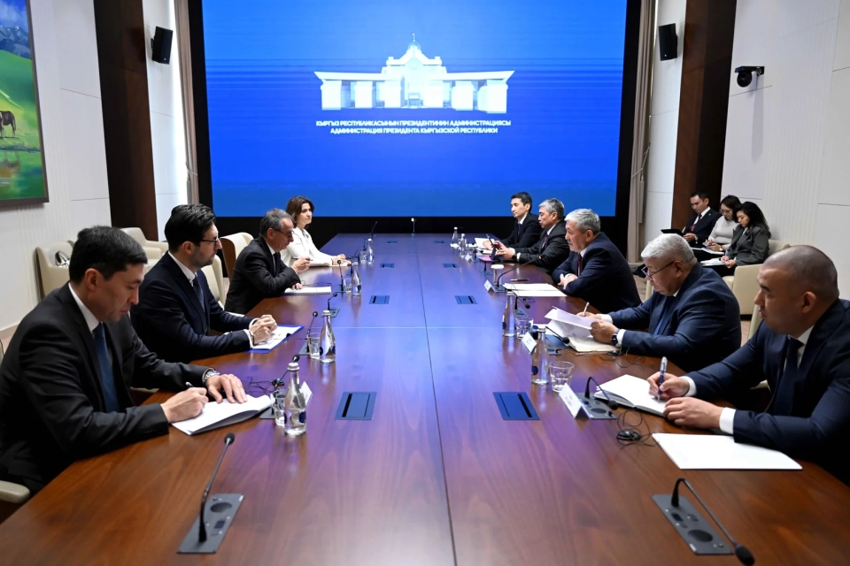 Adylbek Kasymaliev held a meeting with the Vice President of the EBRD